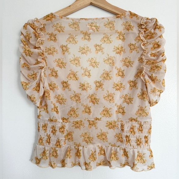 Kimchi Blue Hollie Floral Blouse Size M - Picture 3 of 4